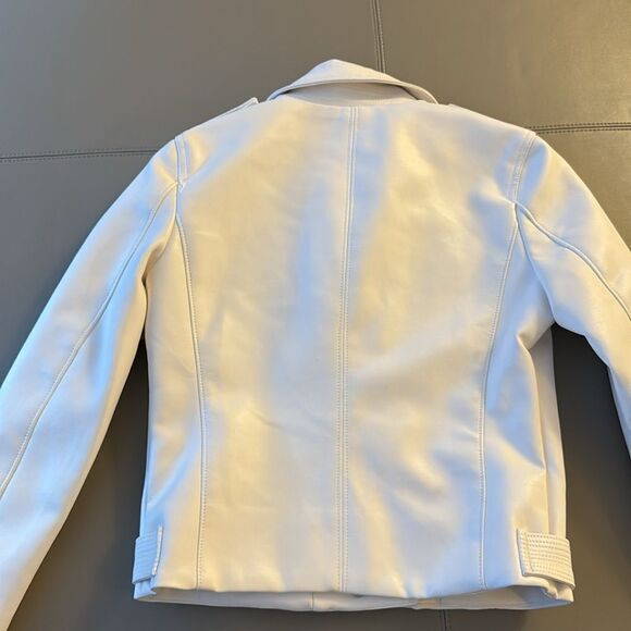 NWT BlankNY Pure Motivation Faux Leather Moto White Jacket. Size XS(2). - Picture 7 of 13